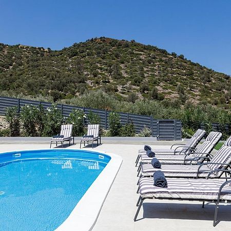 Family Friendly Basilicata Attali Villa Private Pool,Children Area Vlikhádha Zewnętrze zdjęcie